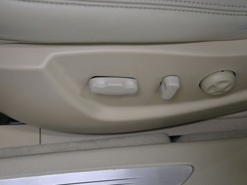 Used 2007 Cadillac DTS Luxury I w/ Trunk Convenience Package image 8