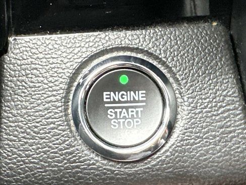 Used 2021 Ford F250 Lariat w/ Lariat Ultimate Package image 21