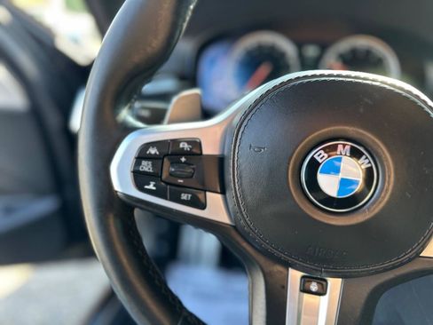 Used 2018 BMW M550i xDrive w/ Dynamic Handling Package AWD/4WD image 25