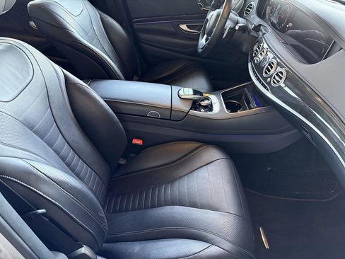 Used 2020 Mercedes-Benz S 560 Sedan image 25