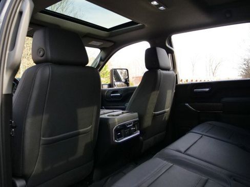 Used 2021 GMC Sierra 2500 Denali w/ Denali Ultimate Package image 33