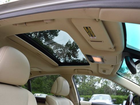 Used 2014 Lexus LS 460 AWD w/ Comfort Package image 30