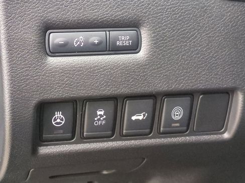 Used 2020 Nissan Murano Platinum image 9