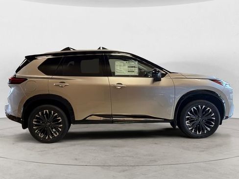 New 2026 Nissan Rogue Platinum w/ Platinum Premium Package image 6