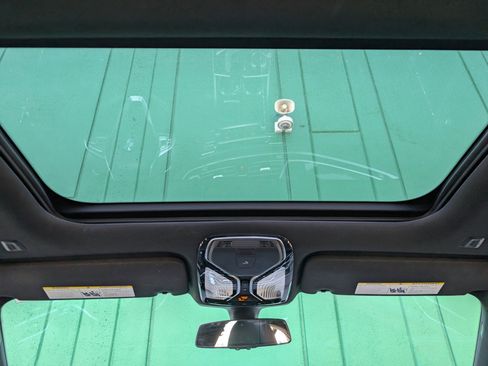 Used 2018 BMW 740i image 23