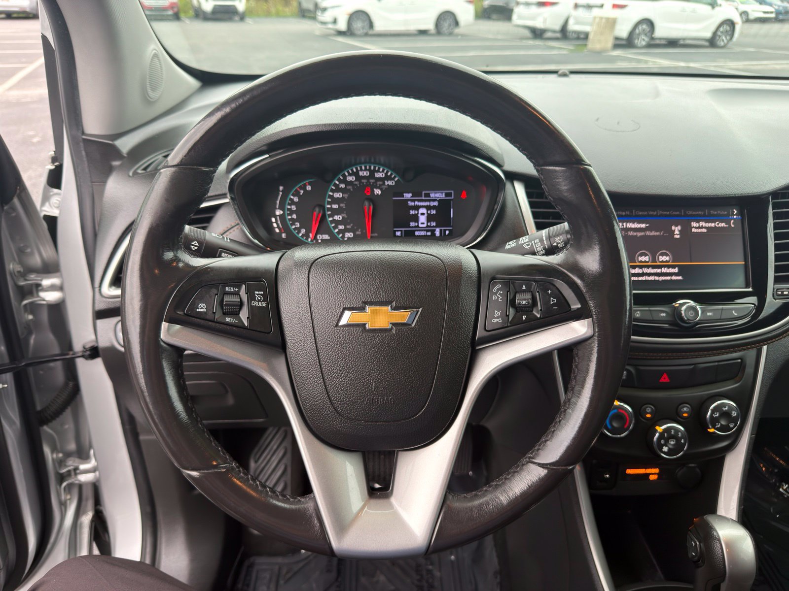 Used 2020 Chevrolet Trax LT w/ LT Convenience Package FWD image 15
