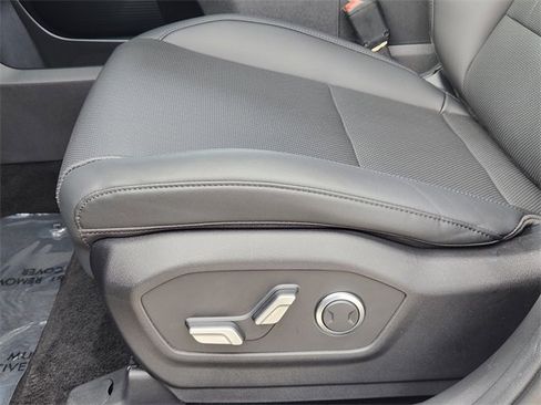 Certified 2025 Hyundai Santa Fe SEL image 19