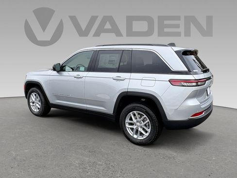 New 2026 Jeep Grand Cherokee Laredo X RWD image 22