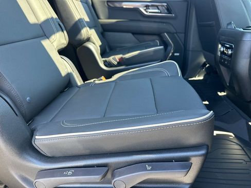New 2026 GMC Yukon XL Elevation w/ Elevation Premium Package image 16