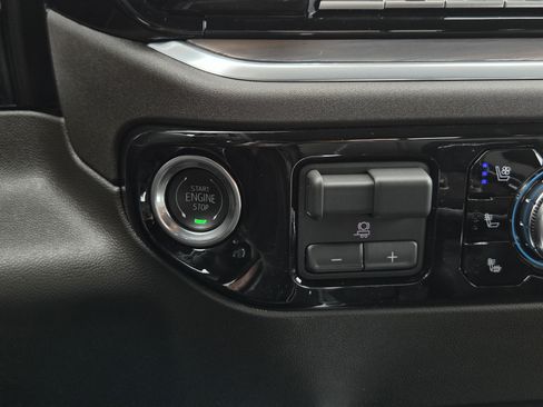 New 2026 GMC Sierra 1500 SLT AWD/4WD image 20