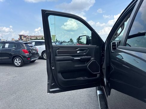 Used 2022 RAM 1500 Laramie AWD/4WD image 35