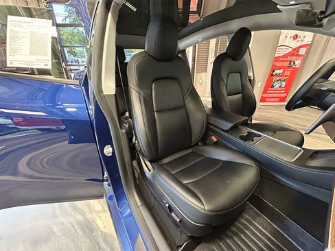 Used 2021 Tesla Model Y Long Range AWD/4WD image 4