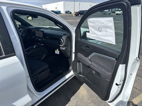 New 2025 Chevrolet Colorado Z71 w/ Z71 Convenience Package 2 image 29