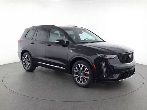 Used 2023 Cadillac XT6 Sport AWD/4WD image 2