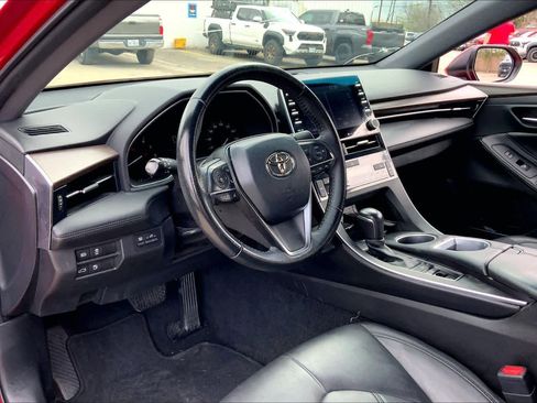 Used 2022 Toyota Avalon XLE w/ Moonroof Package image 17