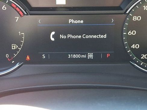 Certified 2021 Cadillac XT4 Luxury w/ Cold Weather Package image 24