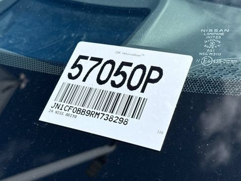 Used 2024 Nissan Ariya AWD image 2