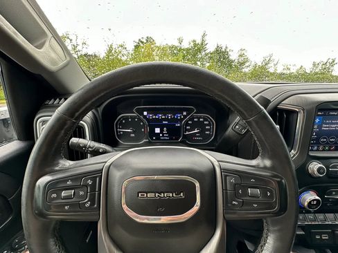 Used 2021 GMC Sierra 2500 Denali w/ Denali Ultimate Package AWD/4WD image 20