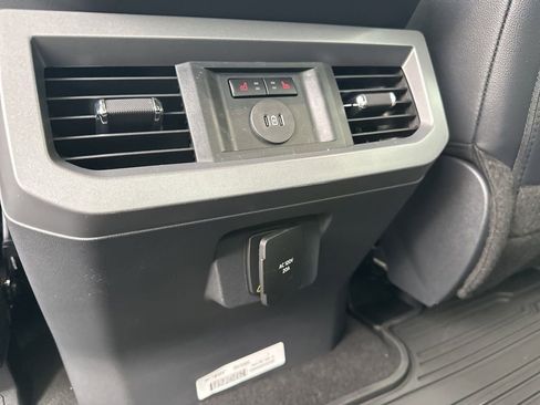 New 2026 Ford F250 Lariat w/ Black Appearance Package image 40