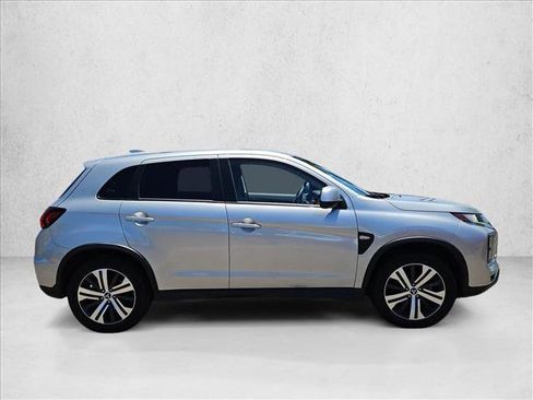 Used 2025 Mitsubishi Outlander Sport AWD image 4