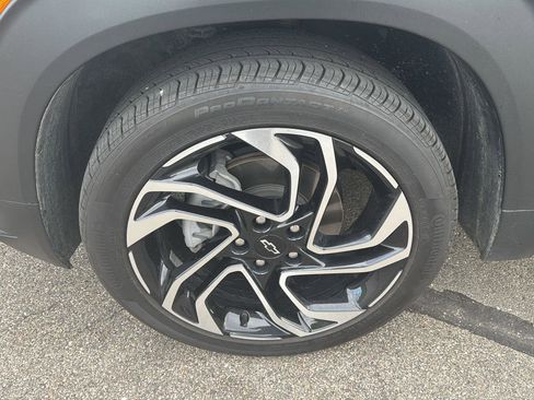Used 2024 Chevrolet TrailBlazer RS w/ Driver Confidence Package FWD image 9