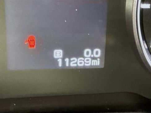 Used 2025 Subaru Forester Premium AWD/4WD image 4