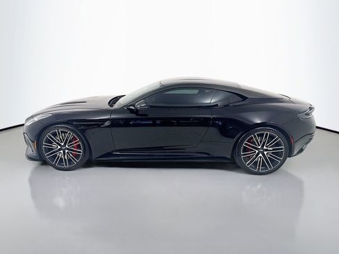 Used 2024 Aston Martin DB12 Coupe RWD image 4