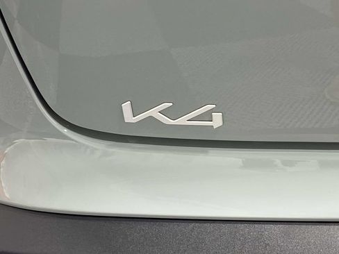 New 2026 Kia K4 FWD image 9