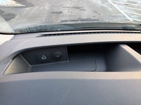 Used 2024 Ford Transit 350 XLT image 19