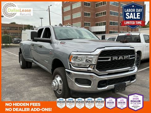 Used 2022 RAM 3500 Tradesman AWD/4WD image 1