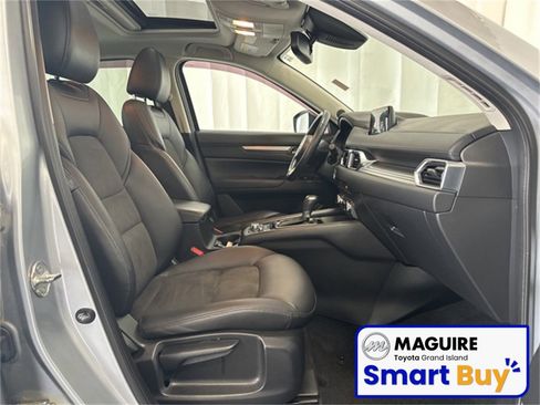 Used 2017 MAZDA CX-5 Touring w/ Preferred Equipment Package image 19