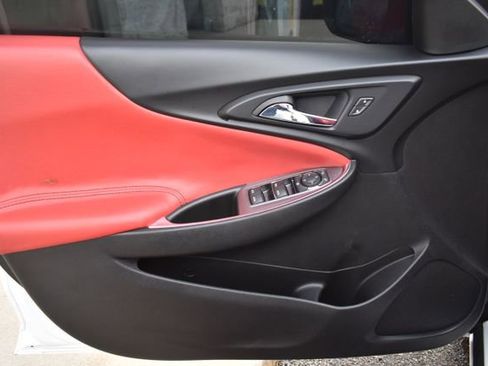 Used 2018 Chevrolet Malibu LT image 19