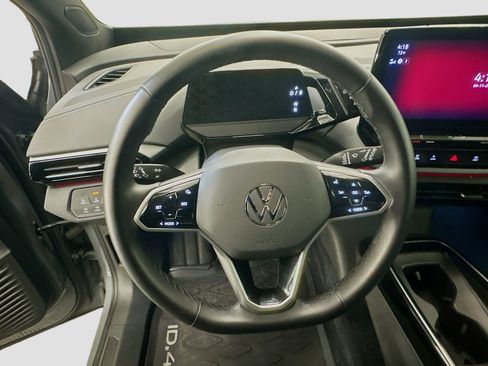 Used 2023 Volkswagen ID.4 Pro S Plus image 18