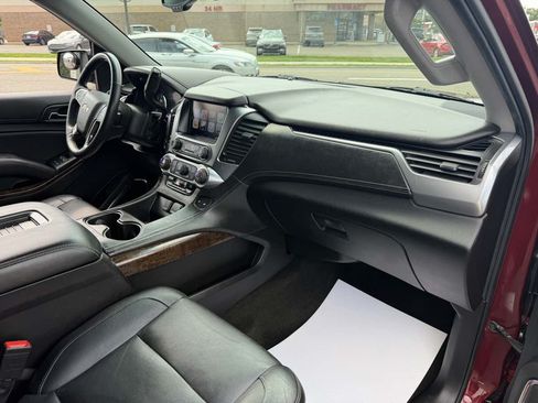 Used 2017 Chevrolet Suburban LT w/ LT Signature Package AWD/4WD image 21