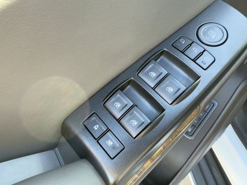 Used 2016 GMC Yukon XL Denali w/ Open Road Package image 13