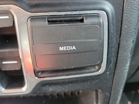 Used 2019 Jeep Wrangler Unlimited Sport S AWD/4WD image 28