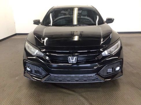 Used 2018 Honda Civic Sport Touring image 2