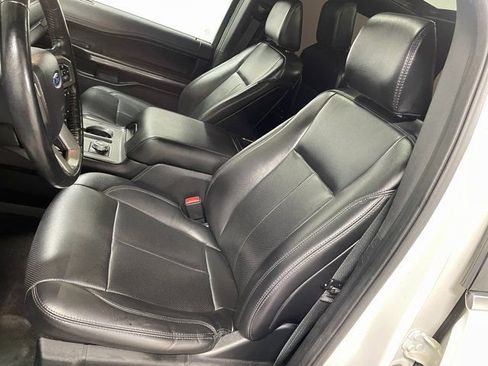 Used 2021 Ford Expedition Max XLT image 12