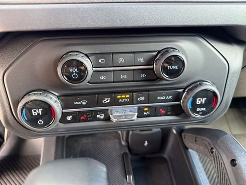 Used 2025 Ford Bronco Raptor AWD/4WD image 22