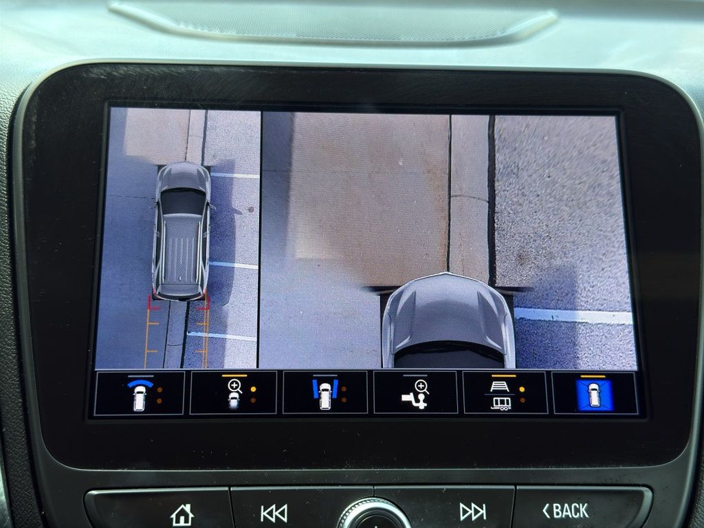 Used 2023 Chevrolet Equinox RS w/ RS Leather Package AWD/4WD image 29