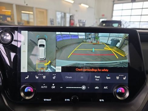 Used 2026 Lexus TX 500h AWD w/ Technology Package image 20