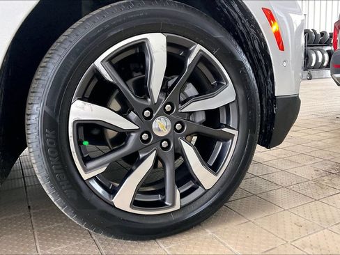 Used 2022 Chevrolet Equinox Premier FWD image 34