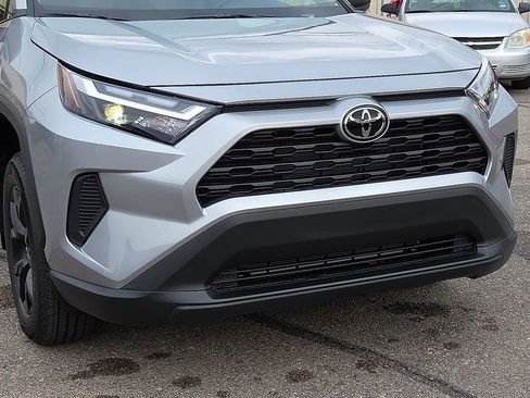 Certified 2025 Toyota RAV4 LE image 9