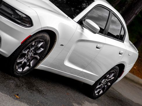 Used 2018 Dodge Charger GT image 65