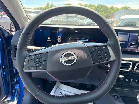 New 2026 Nissan Sentra SR FWD image 14