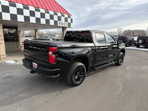 Used 2021 Chevrolet Silverado 1500 LT Trail Boss w/ Convenience Package II AWD/4WD image 7