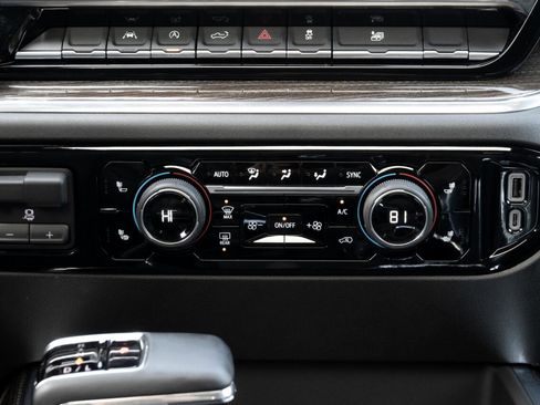 Used 2024 Chevrolet Silverado 1500 RST image 23