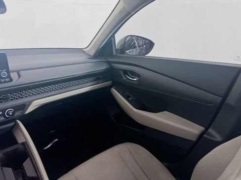 Used 2025 Honda Accord LX image 20