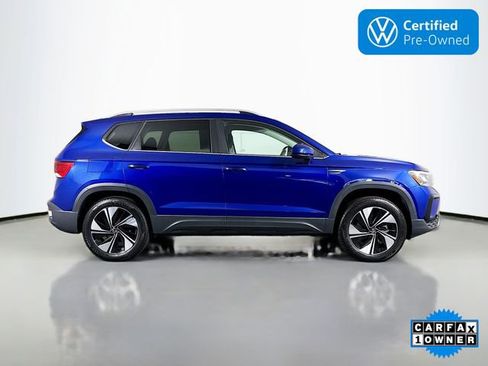 Used 2024 Volkswagen Taos SE image 8