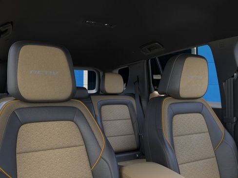 New 2026 Chevrolet Equinox ACTIV w/ Convenience Package III FWD image 24